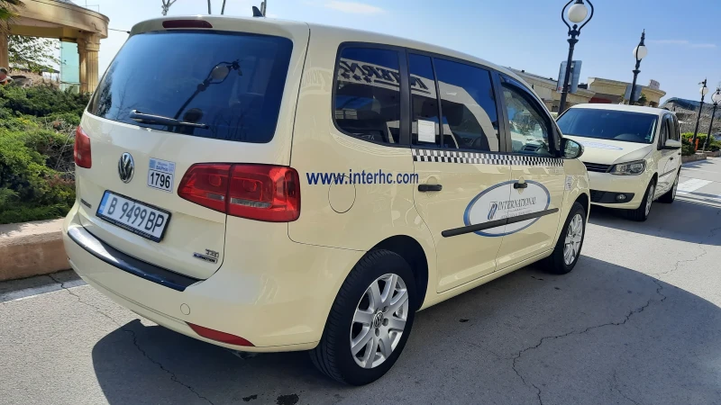 VW Touran, снимка 2 - Автомобили и джипове - 49453525