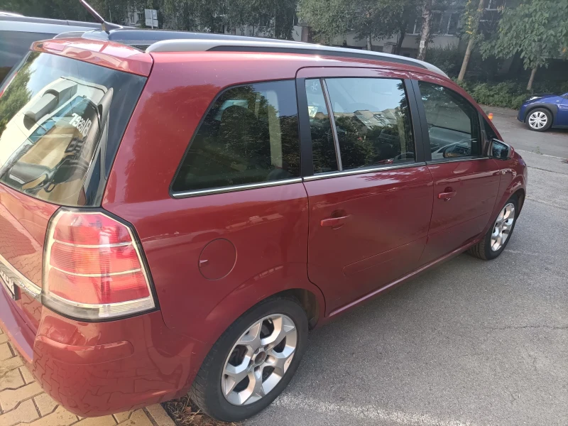 Opel Zafira, снимка 12 - Автомобили и джипове - 49583117