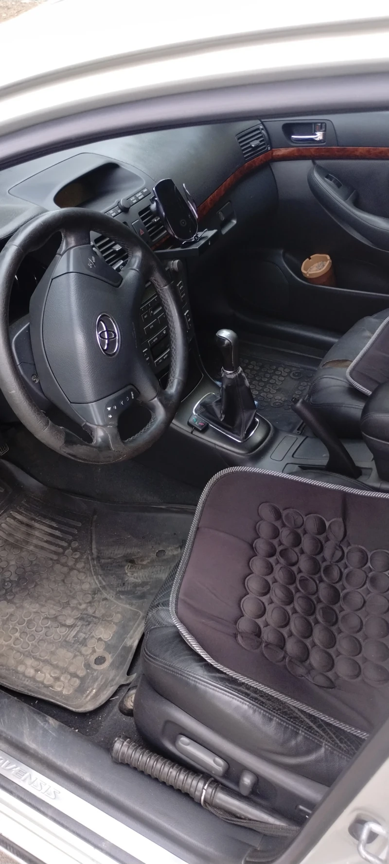 Toyota Avensis D4D, снимка 7 - Автомобили и джипове - 52454396