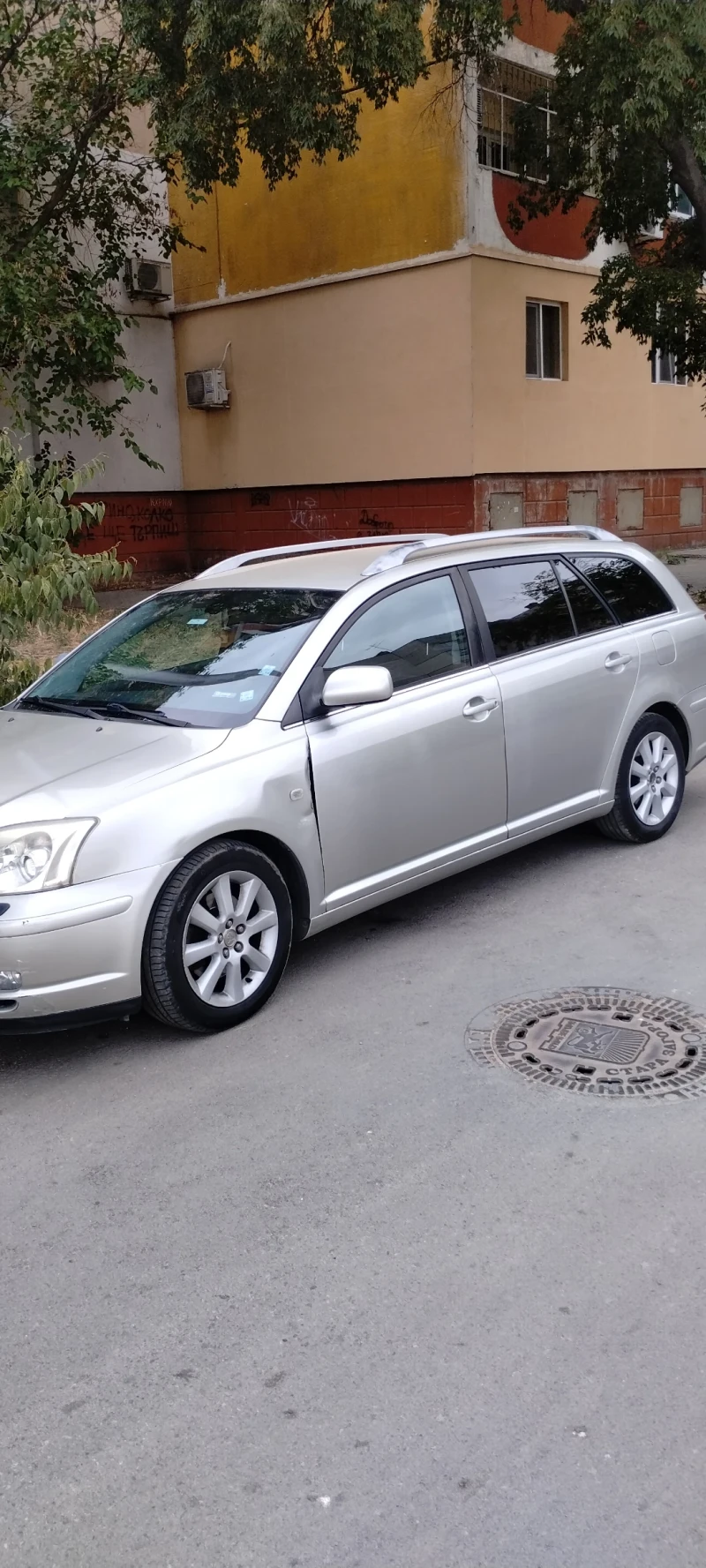 Toyota Avensis D4D, снимка 3 - Автомобили и джипове - 52454396