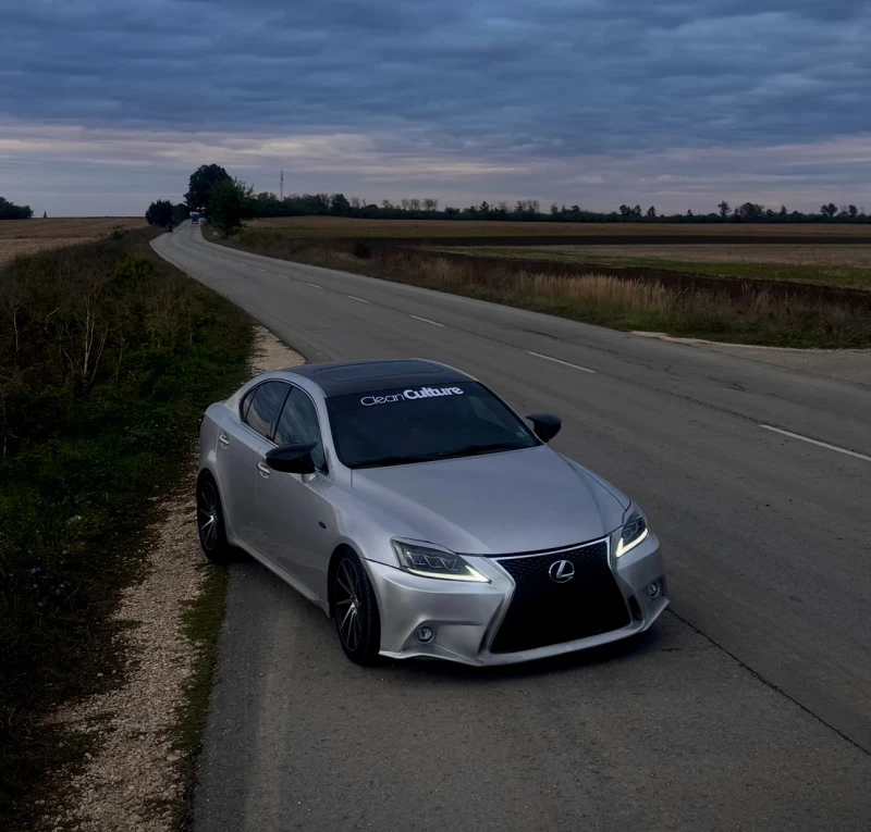 Lexus IS 250 Ръчна, снимка 2 - Автомобили и джипове - 52444903