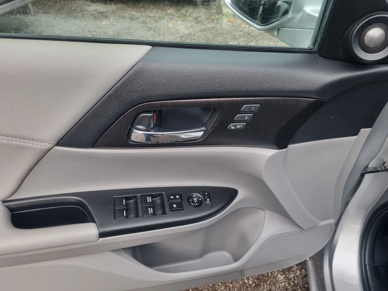 Honda Accord 2.4 TOURING * ПРОМОЦИЯ!!!, снимка 10 - Автомобили и джипове - 52538240