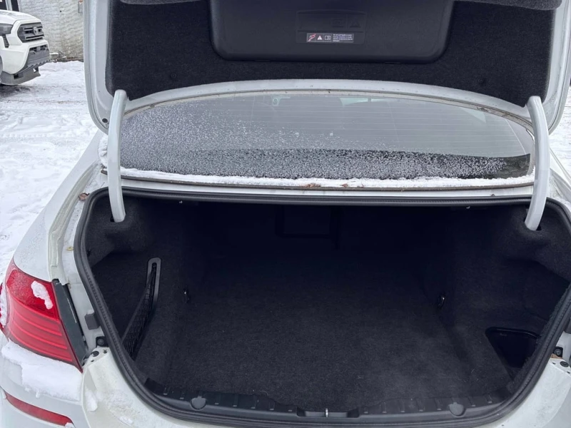 BMW 535 * 535i xDrive * CARFAX * ЦЕНА ДО БГ, снимка 12 - Автомобили и джипове - 52859800