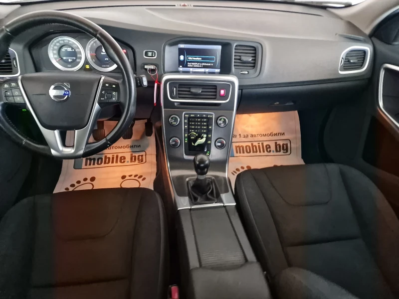 Volvo V60 2.0 163kc EURO 5A, снимка 14 - Автомобили и джипове - 52884982