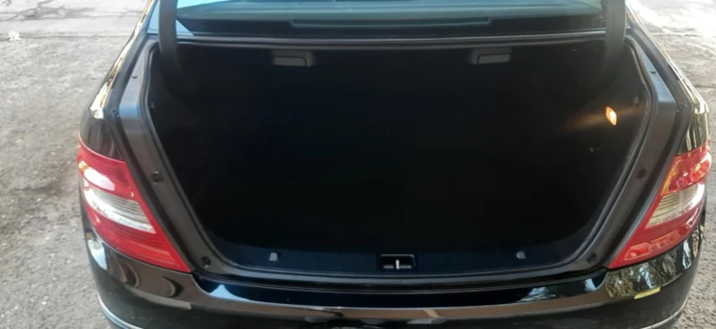 Mercedes-Benz C 220, снимка 16 - Автомобили и джипове - 53562365
