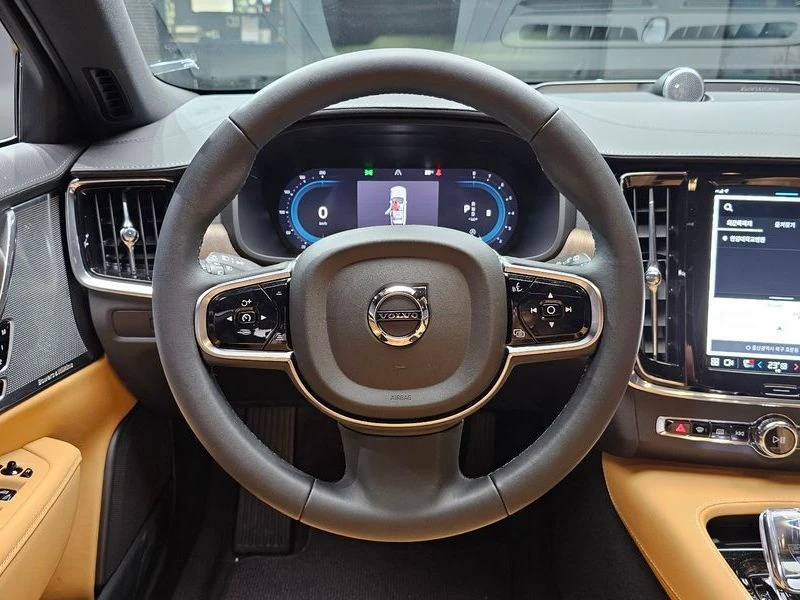 Volvo V90 2.0 Automatic, снимка 12 - Автомобили и джипове - 55974914