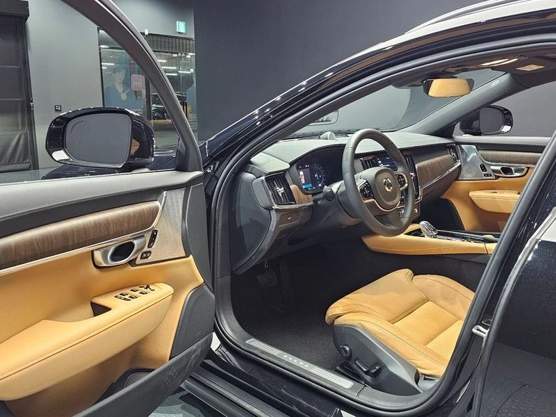 Volvo V90 2.0 Automatic, снимка 10 - Автомобили и джипове - 55974914