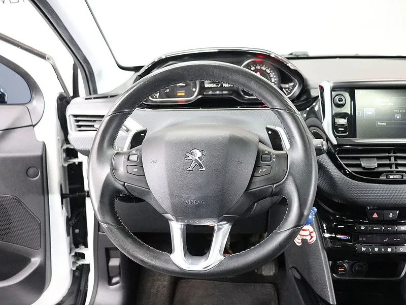 Peugeot 2008 1.6 BlueHDI - САМО 30% АВАНС, снимка 6 - Автомобили и джипове - 56016828