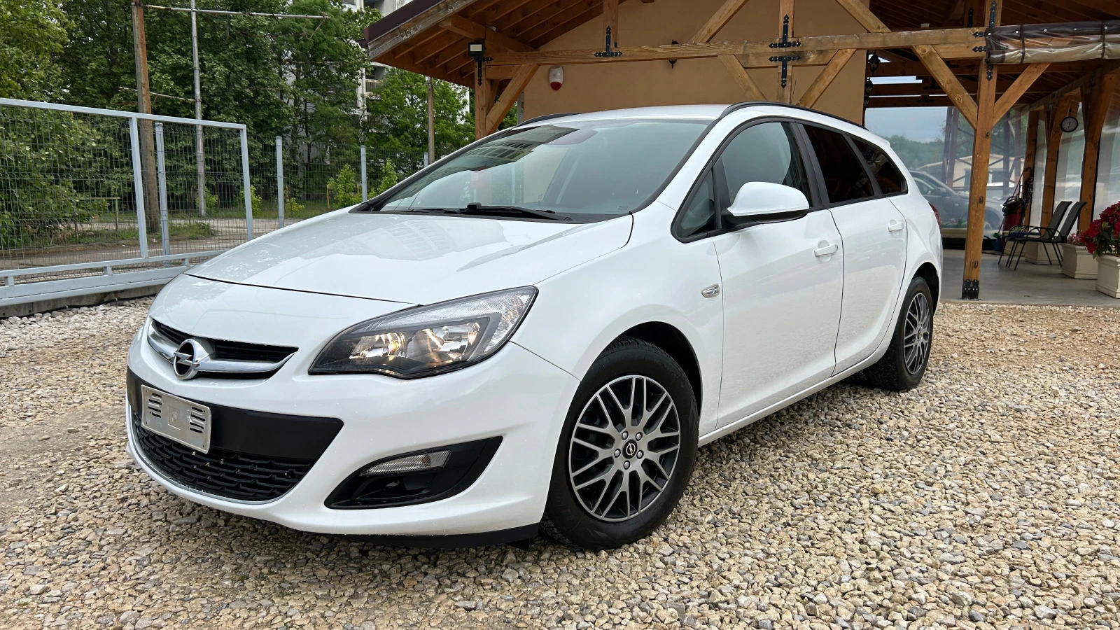 Opel Astra 1.3CDTI-143919km-EURO 5B-ИТАЛИЯ - изображение 2