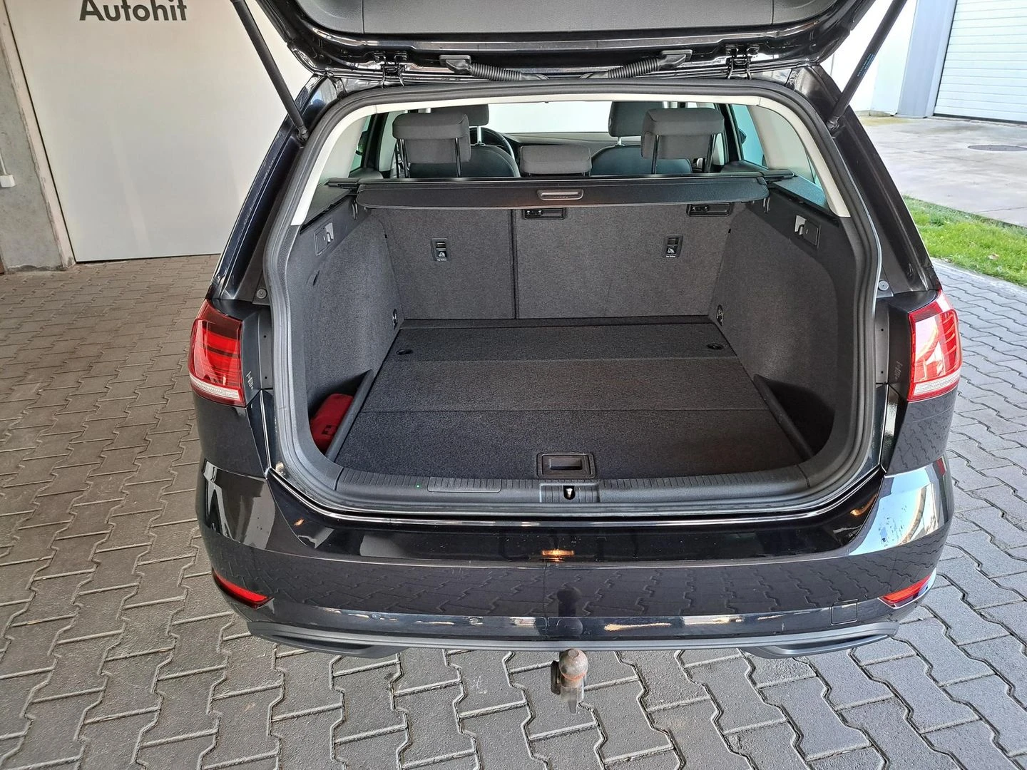 VW Golf Variant Comfortline 1.6TDI BMT - изображение 10