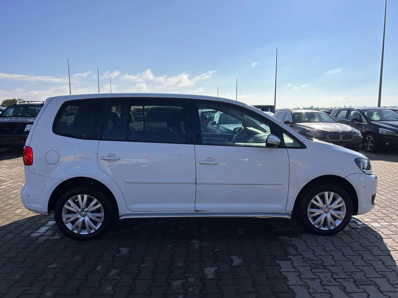 VW Touran 2.0TDI AVTOMAT/NAVI ЛИЗИНГ - изображение 5