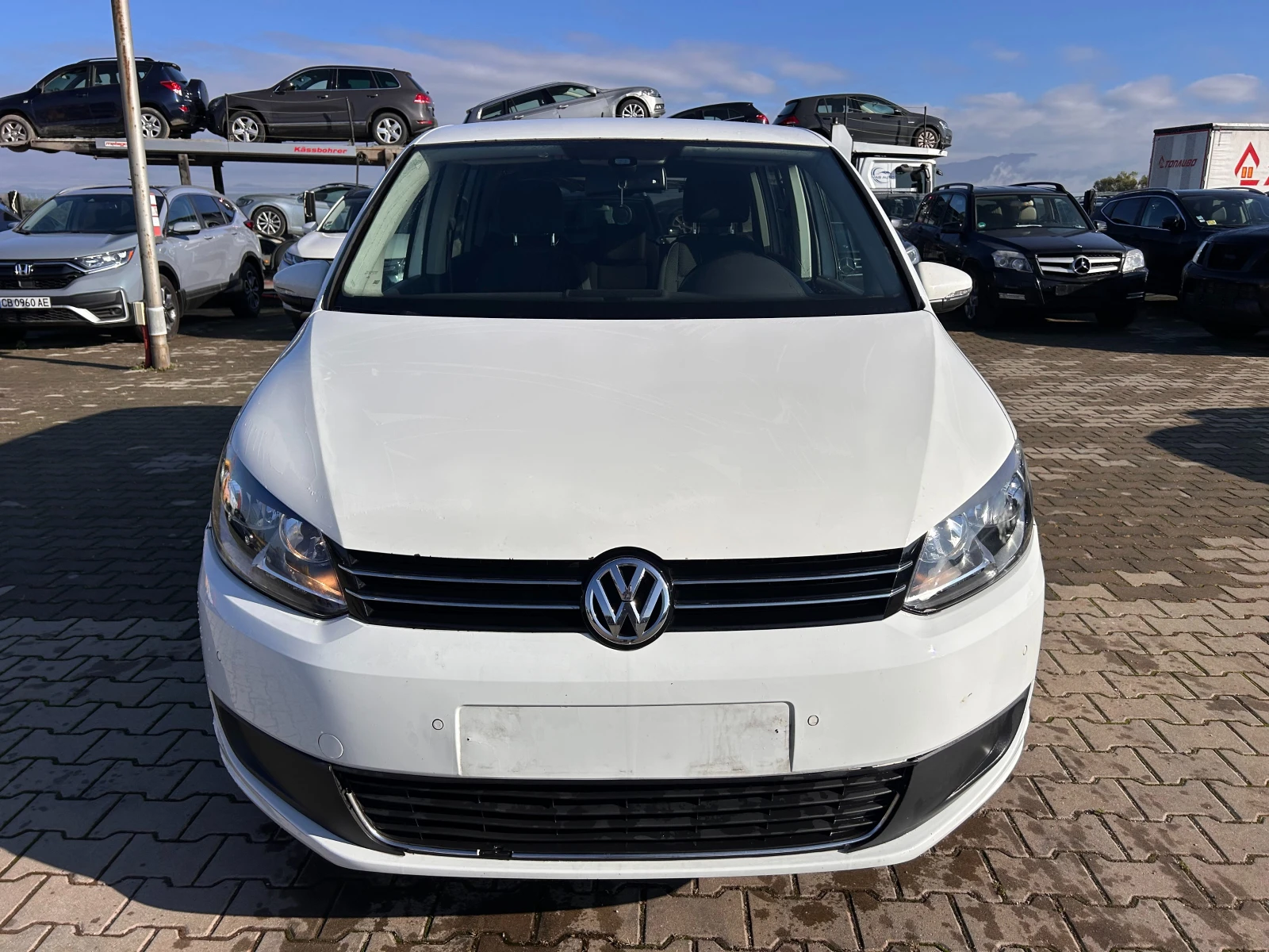 VW Touran 2.0TDI AVTOMAT/NAVI ЛИЗИНГ - изображение 3