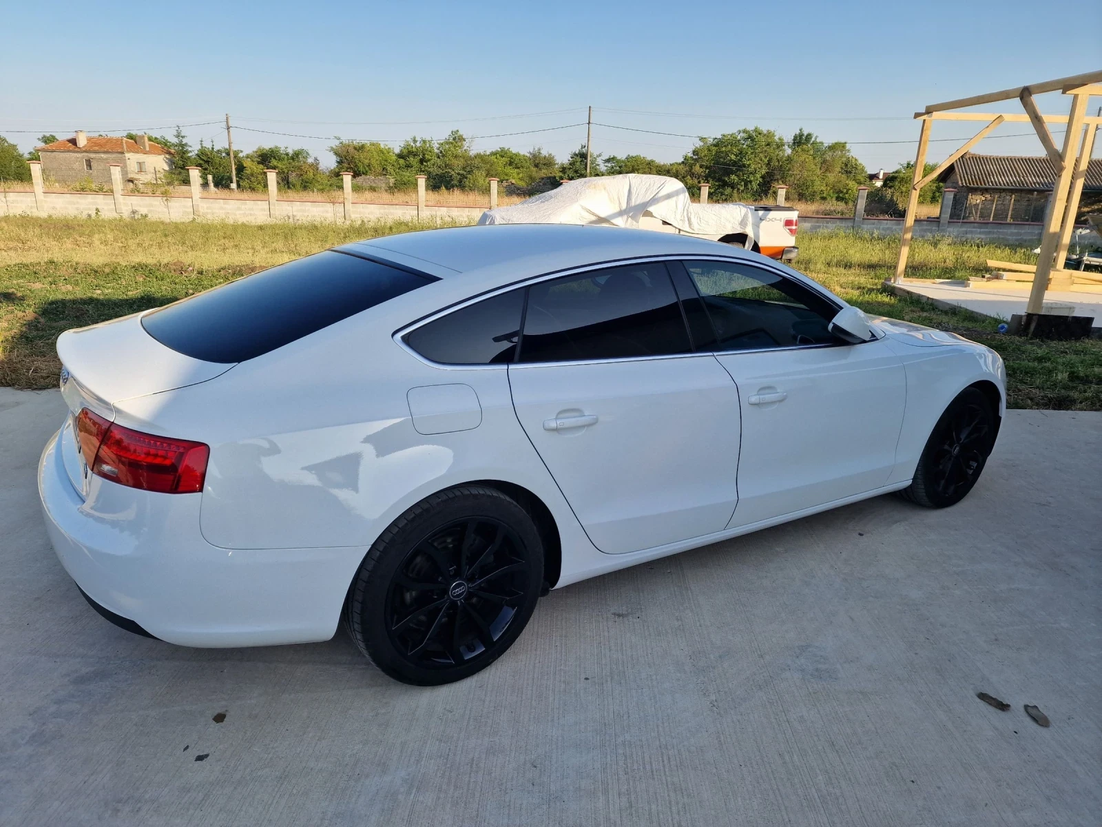 Audi A5 2.0TDI Sportback - изображение 4