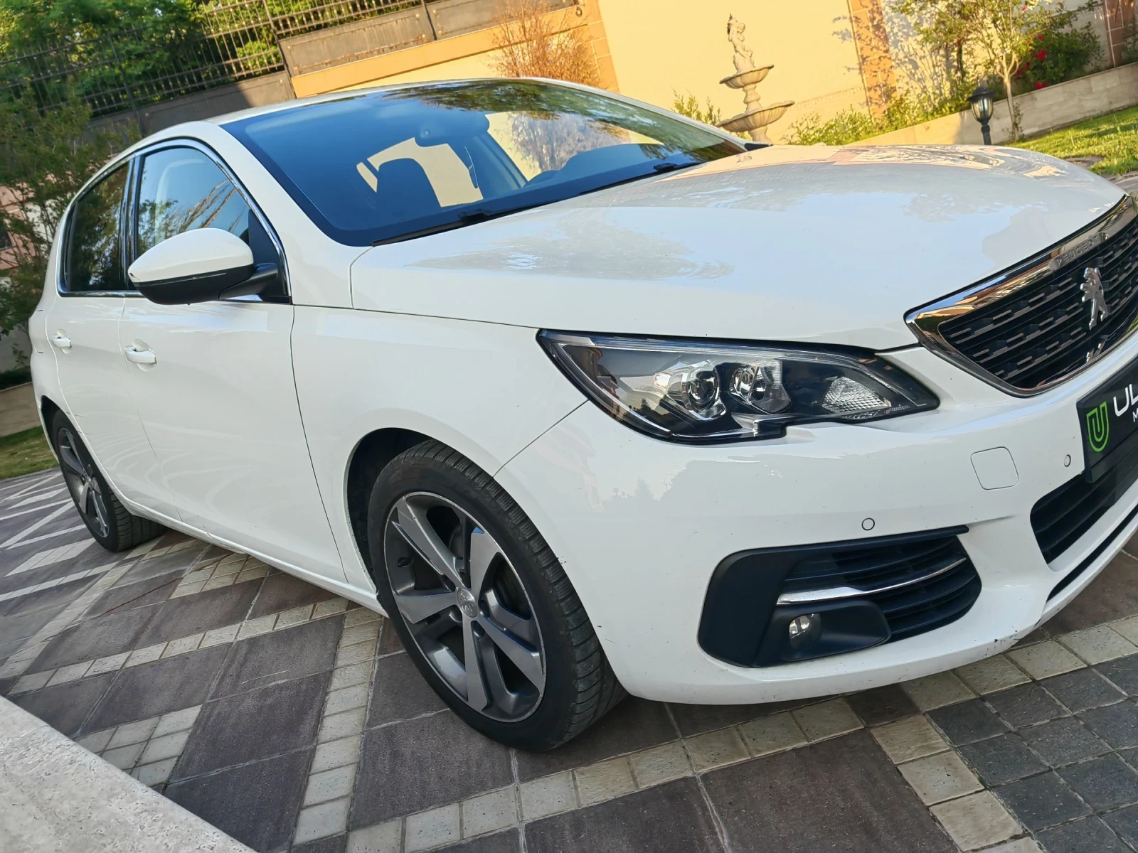 Peugeot 308 1.6Blue-Hdi facelift / carplay / lane assist - изображение 7