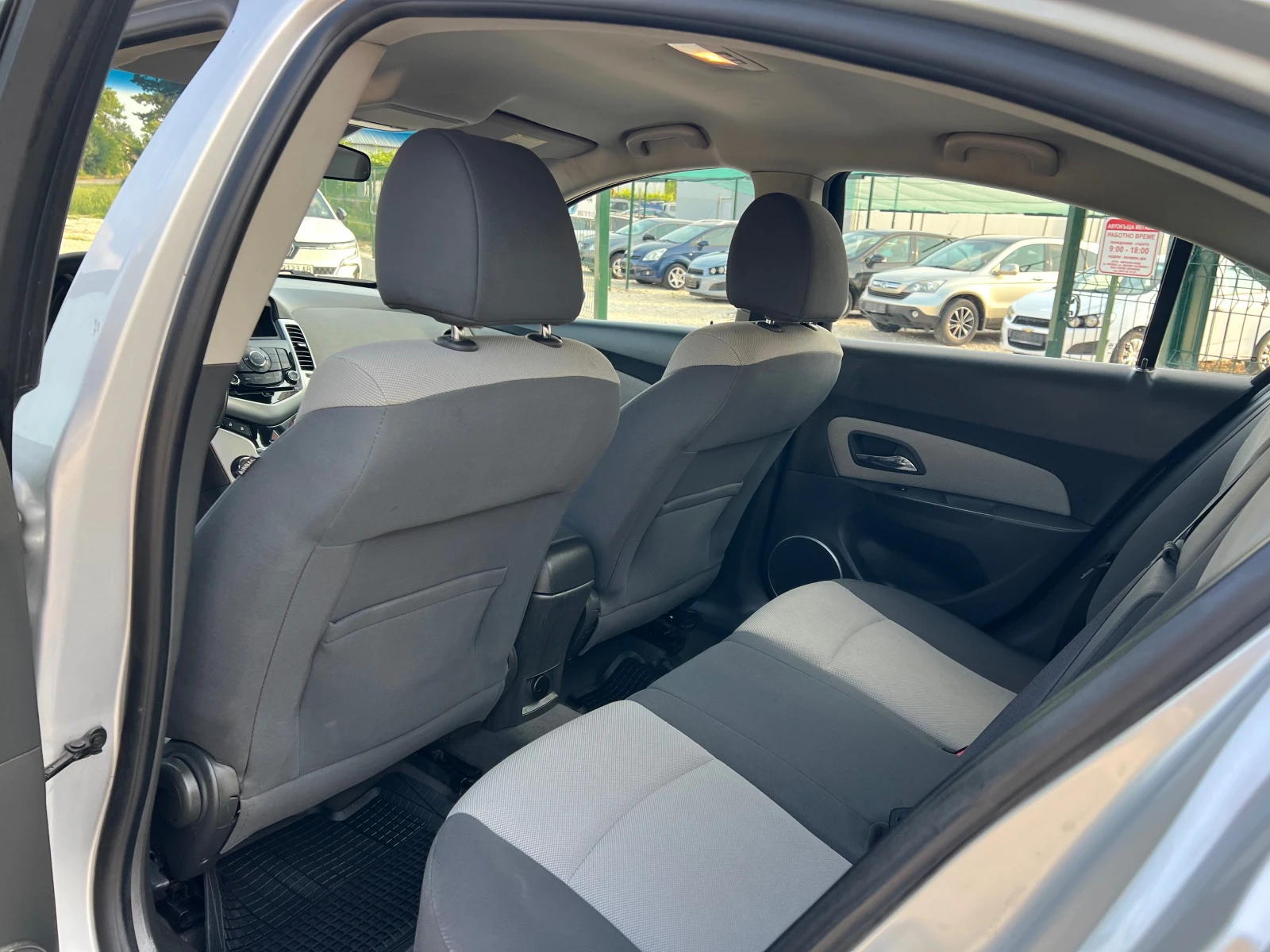 Chevrolet Cruze 1.6i 16v/113p.s-EURO 5 - изображение 10