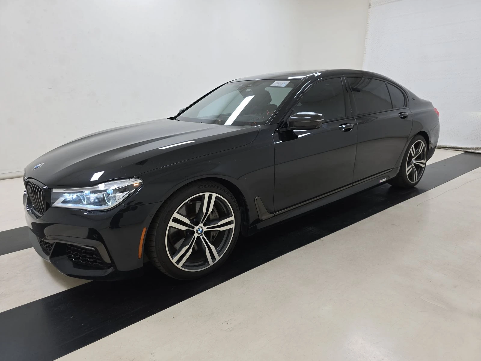 BMW 750 I (M-Pack) Обдух* Bowers&Wilkins* 360* Масаж*  - изображение 2