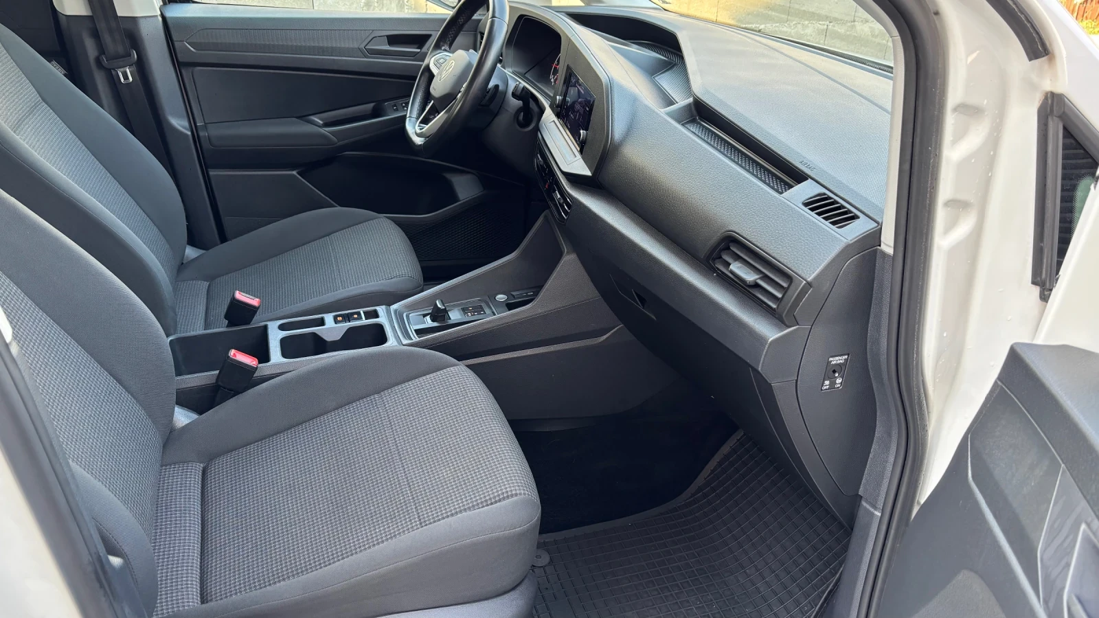 VW Caddy 2.0TDI. 35000  | Mobile.bg   16