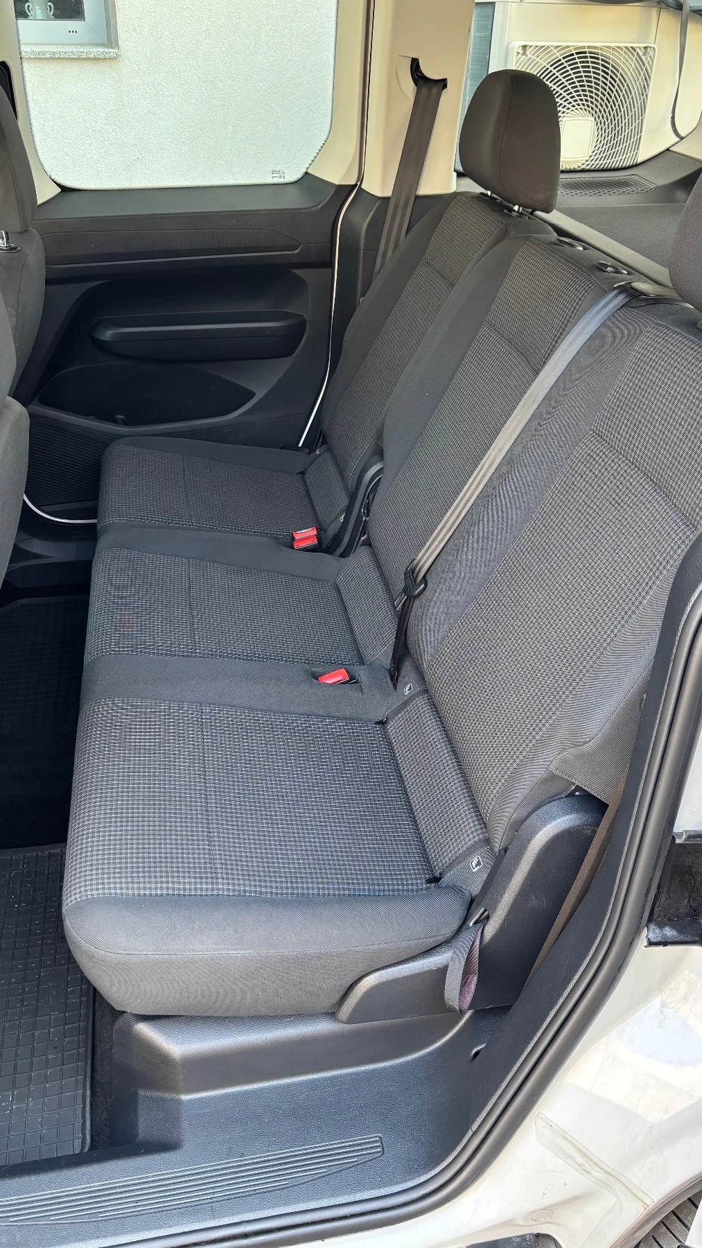 VW Caddy 2.0TDI. 35000  | Mobile.bg   14