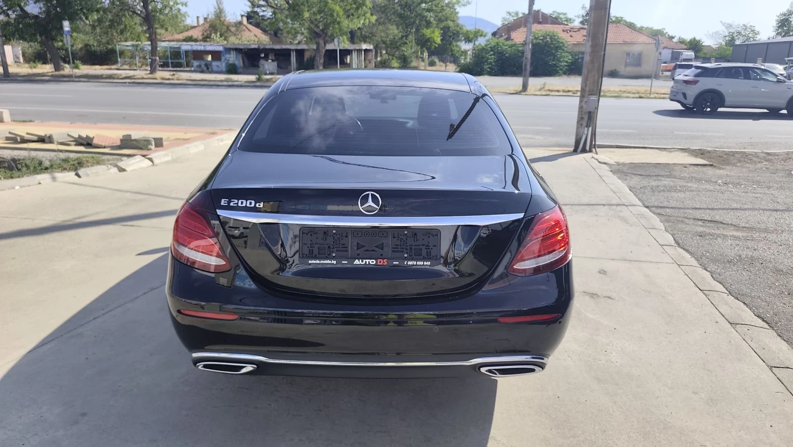 Mercedes-Benz E 200  - изображение 6
