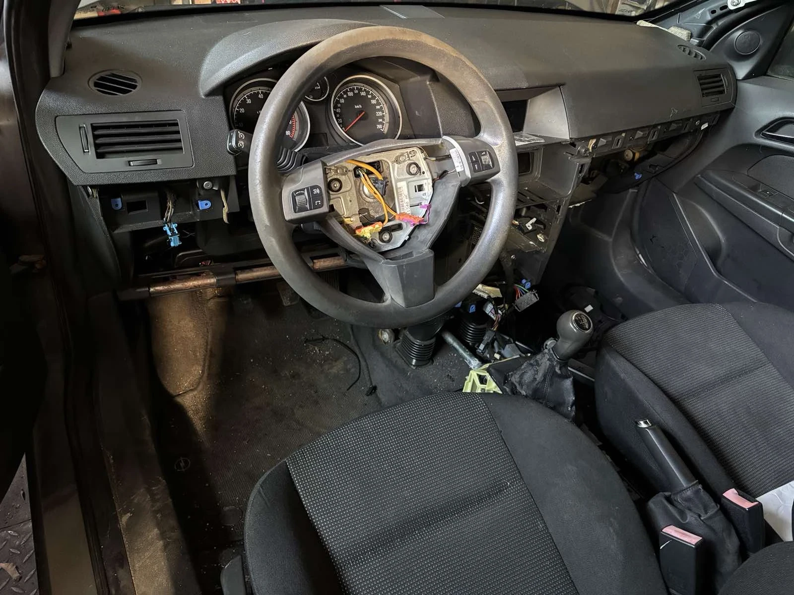 Opel Astra H - изображение 5