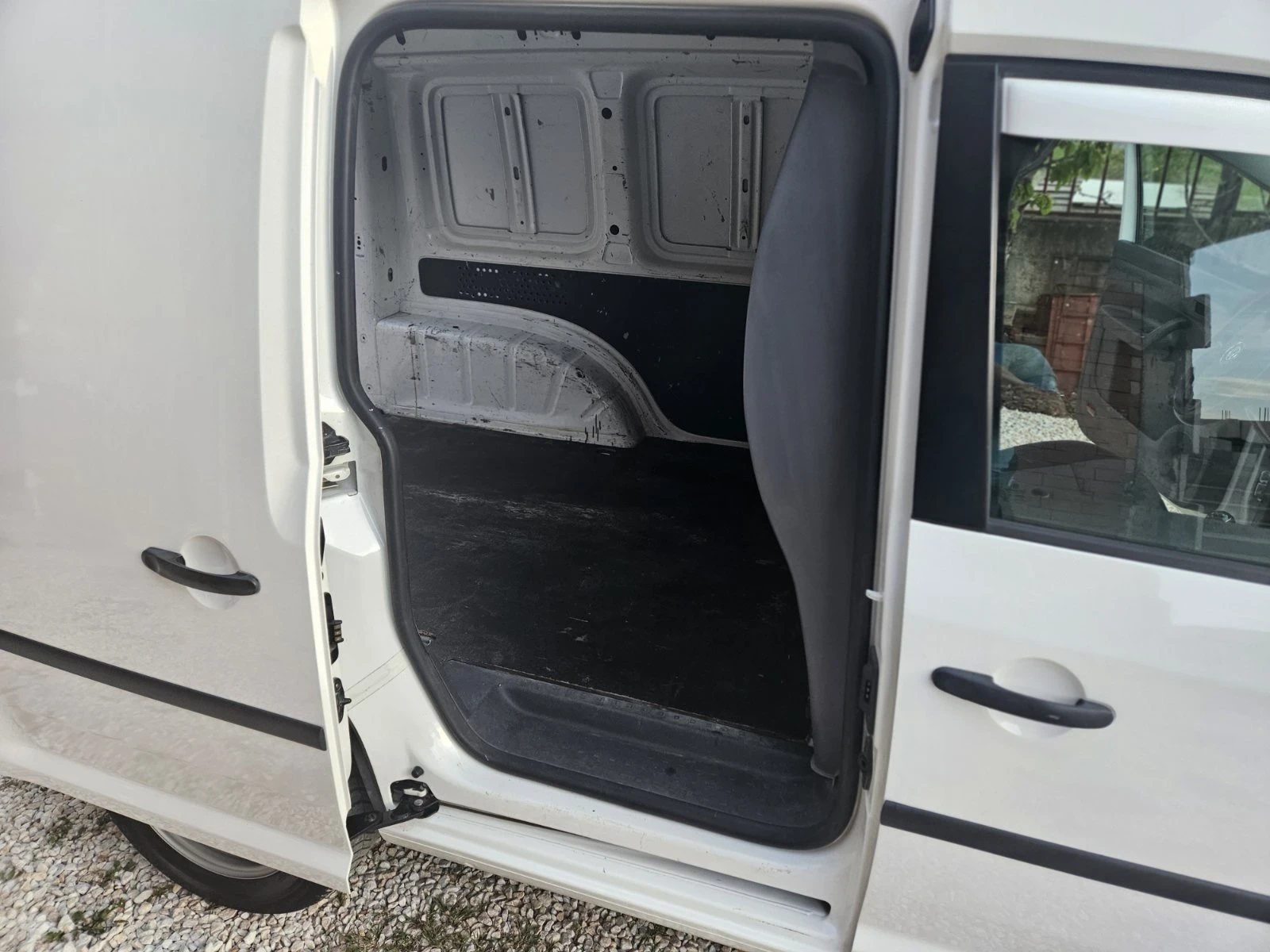 VW Caddy 1.6   | Mobile.bg   15