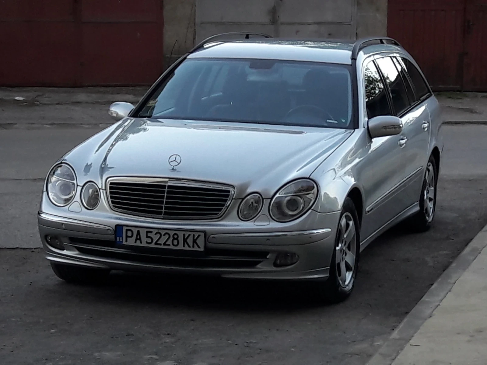 Mercedes-Benz E 280 Авангард - изображение 2