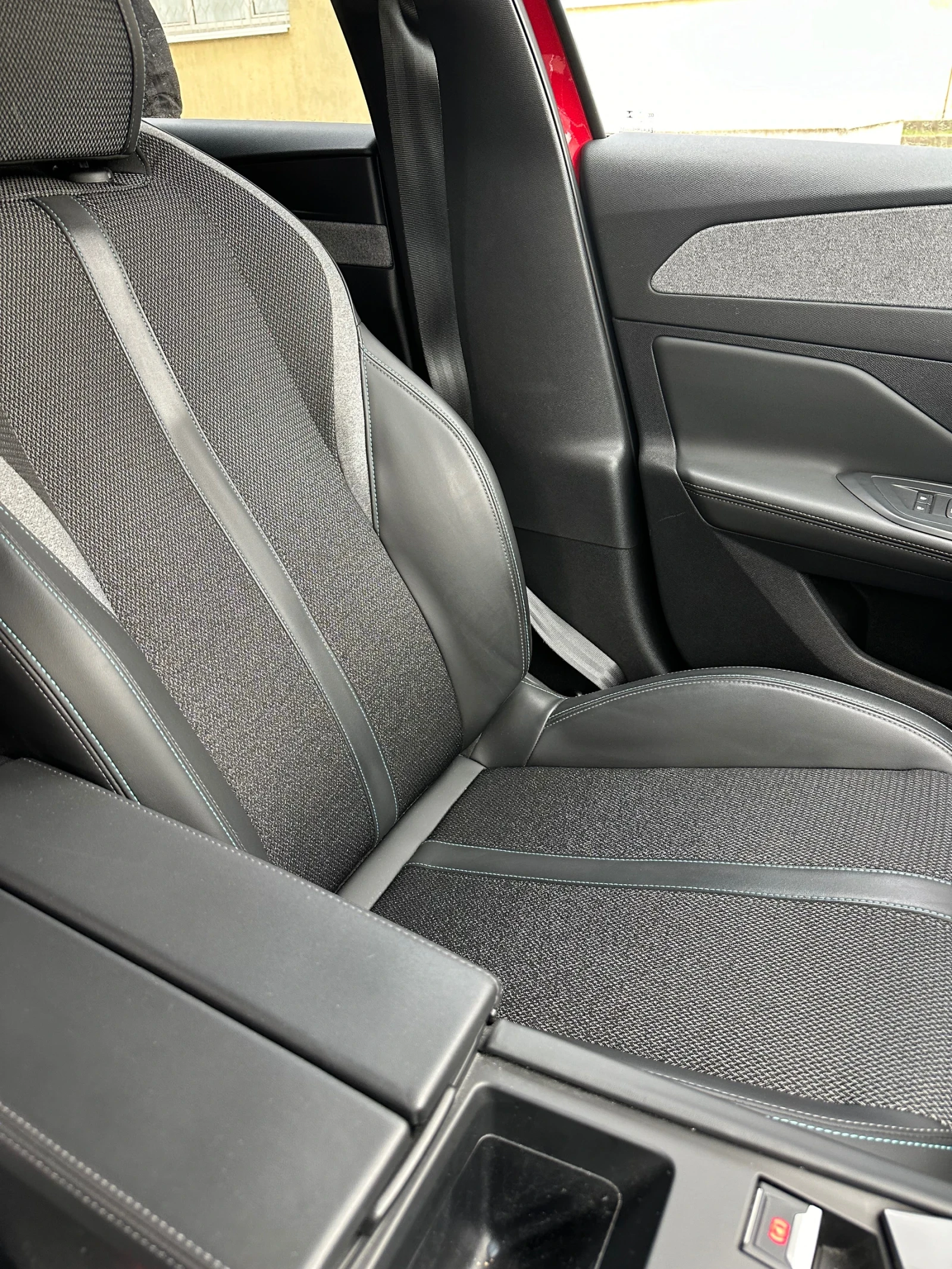 Peugeot 308  - изображение 10