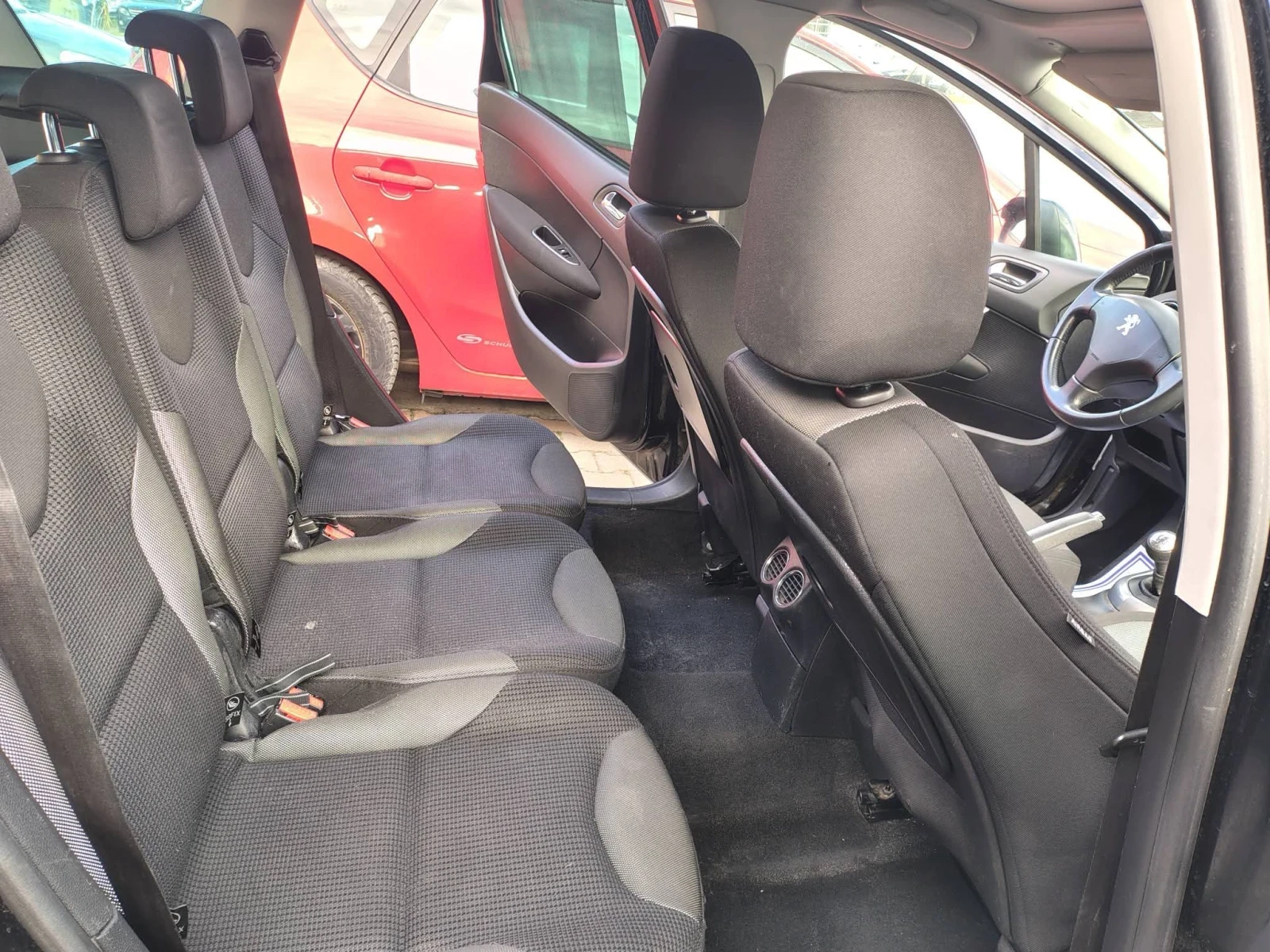 Peugeot 308 1.6 hdi 7 места  - изображение 9