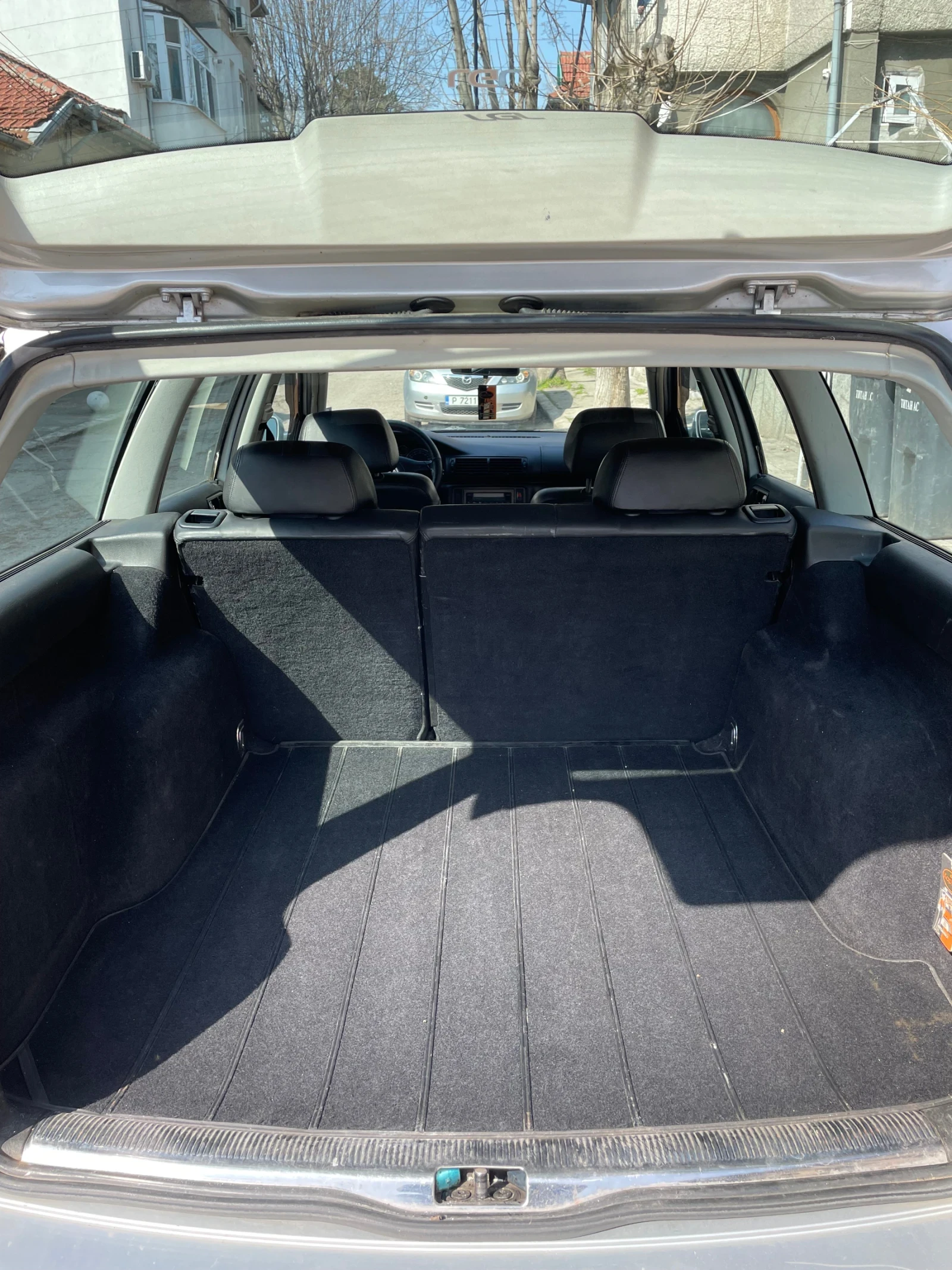 VW Passat 5.5 1.9TDI 131 к.с. 6 ск., снимка 6 - Автомобили и джипове - 53858719