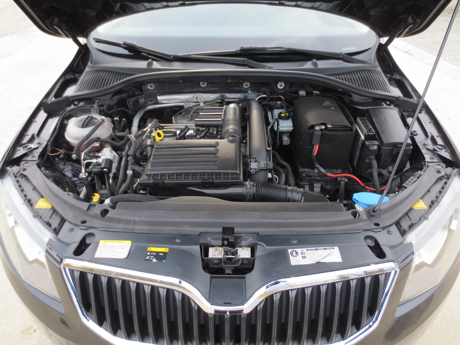 Skoda Octavia 1.4 i G-TEC * METAH* , снимка 17 - Автомобили и джипове - 53914906