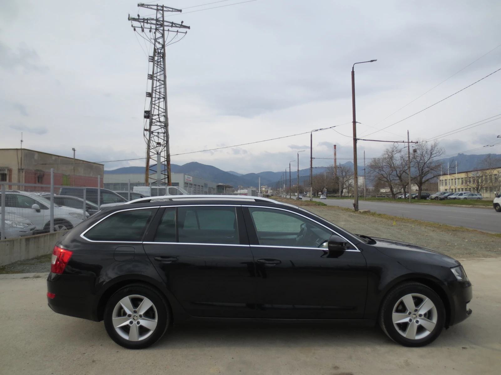 Skoda Octavia 1.4 i G-TEC * METAH* , снимка 4 - Автомобили и джипове - 53914906