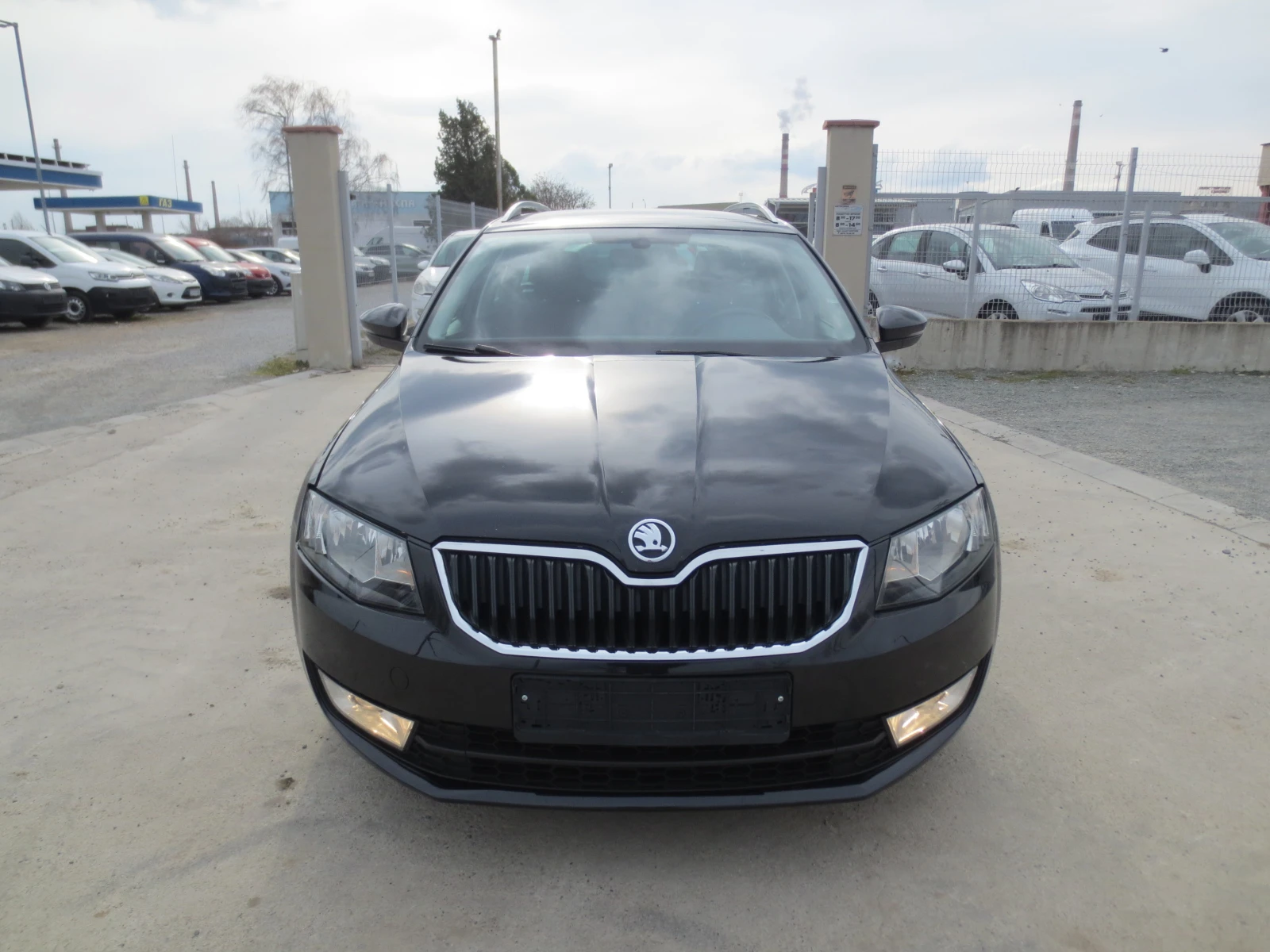 Skoda Octavia 1.4 i G-TEC * METAH* , снимка 2 - Автомобили и джипове - 53914906