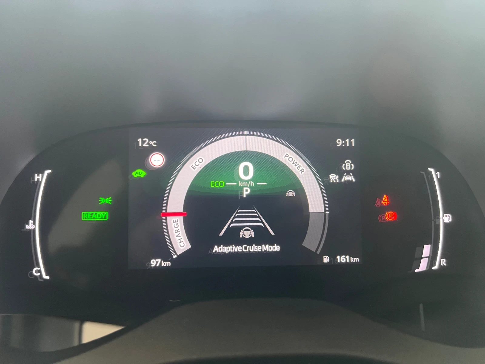 Toyota Yaris Cross Chic , снимка 11 - Автомобили и джипове - 54193069