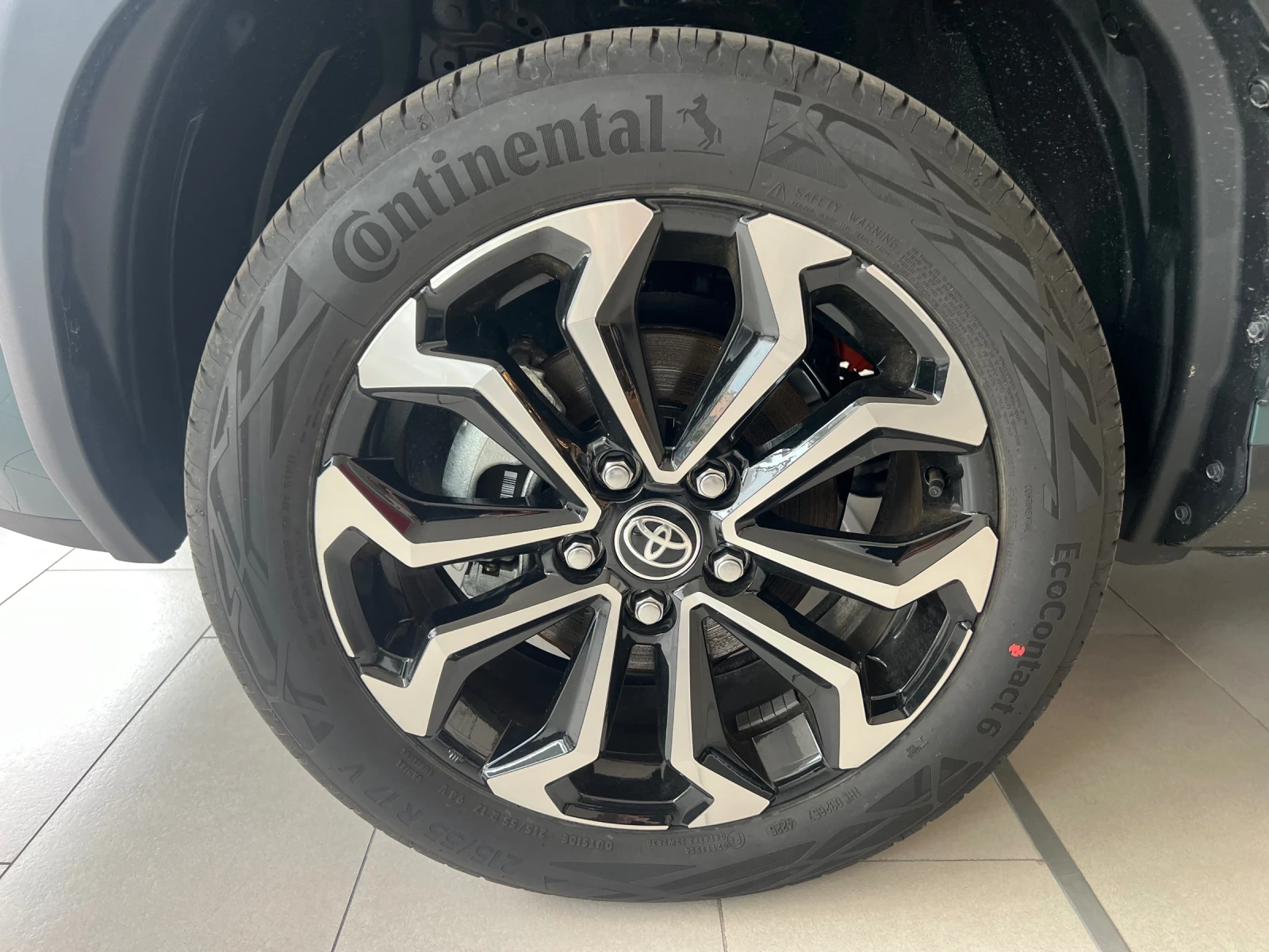 Toyota Yaris Cross Chic , снимка 14 - Автомобили и джипове - 54193069