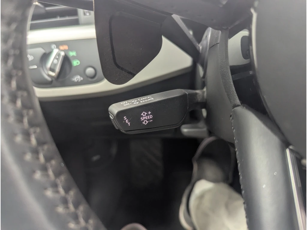 Audi A4 S-Line* Quattro* Premium* Шибидах* 360* Carplay, снимка 10 - Автомобили и джипове - 54215080