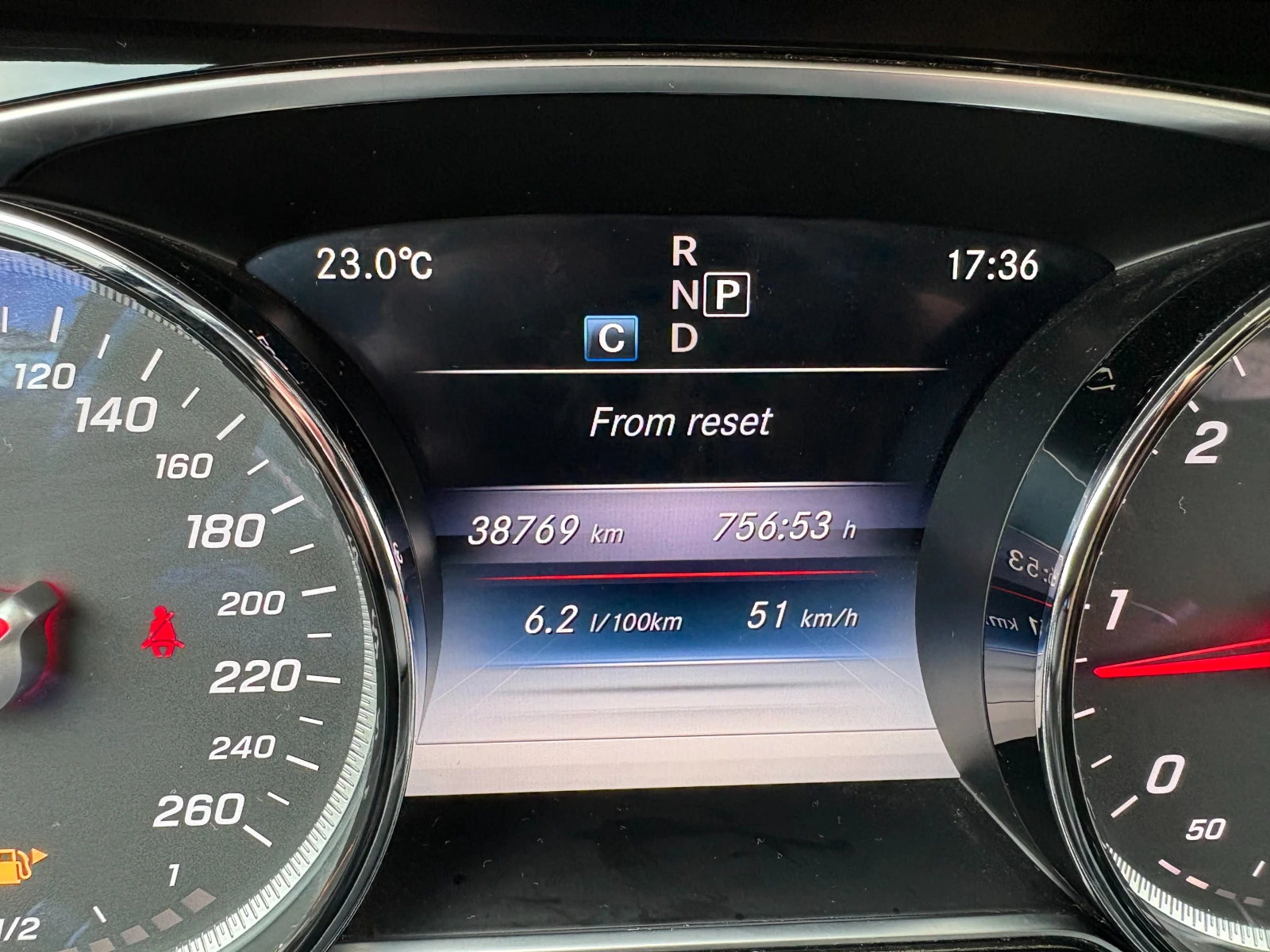 Mercedes-Benz E 220 9G Avantgarde, снимка 11 - Автомобили и джипове - 54226503