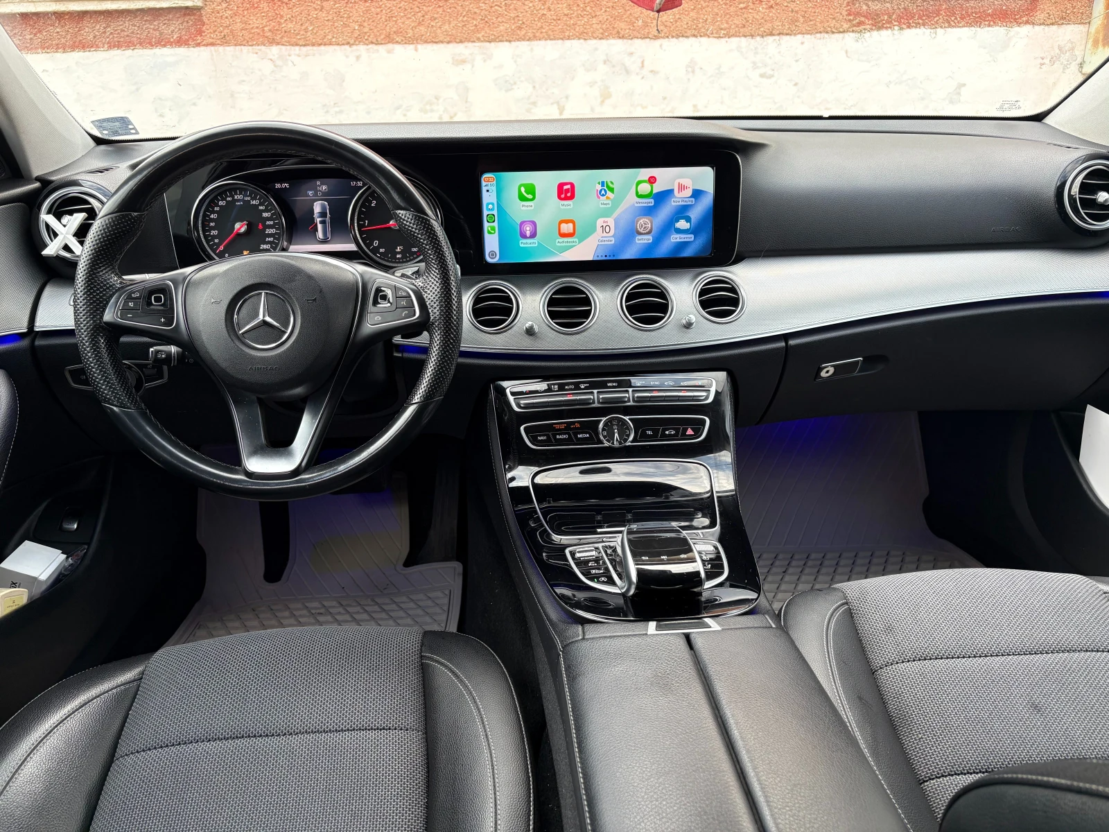Mercedes-Benz E 220 9G Avantgarde, снимка 13 - Автомобили и джипове - 54226503
