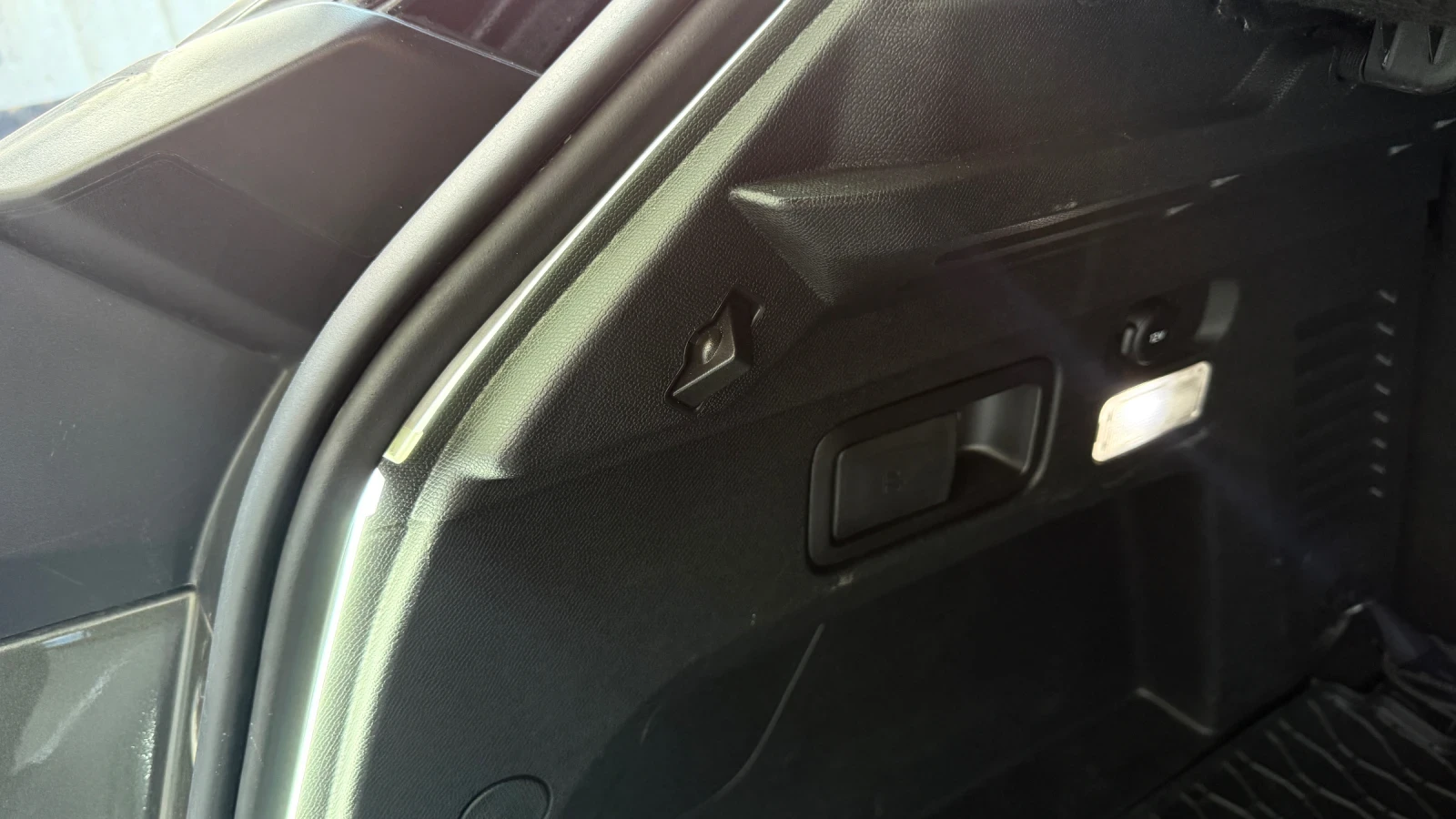 Peugeot 3008 GT 177к.с. Key less BVA 8AT, снимка 15 - Автомобили и джипове - 54232971