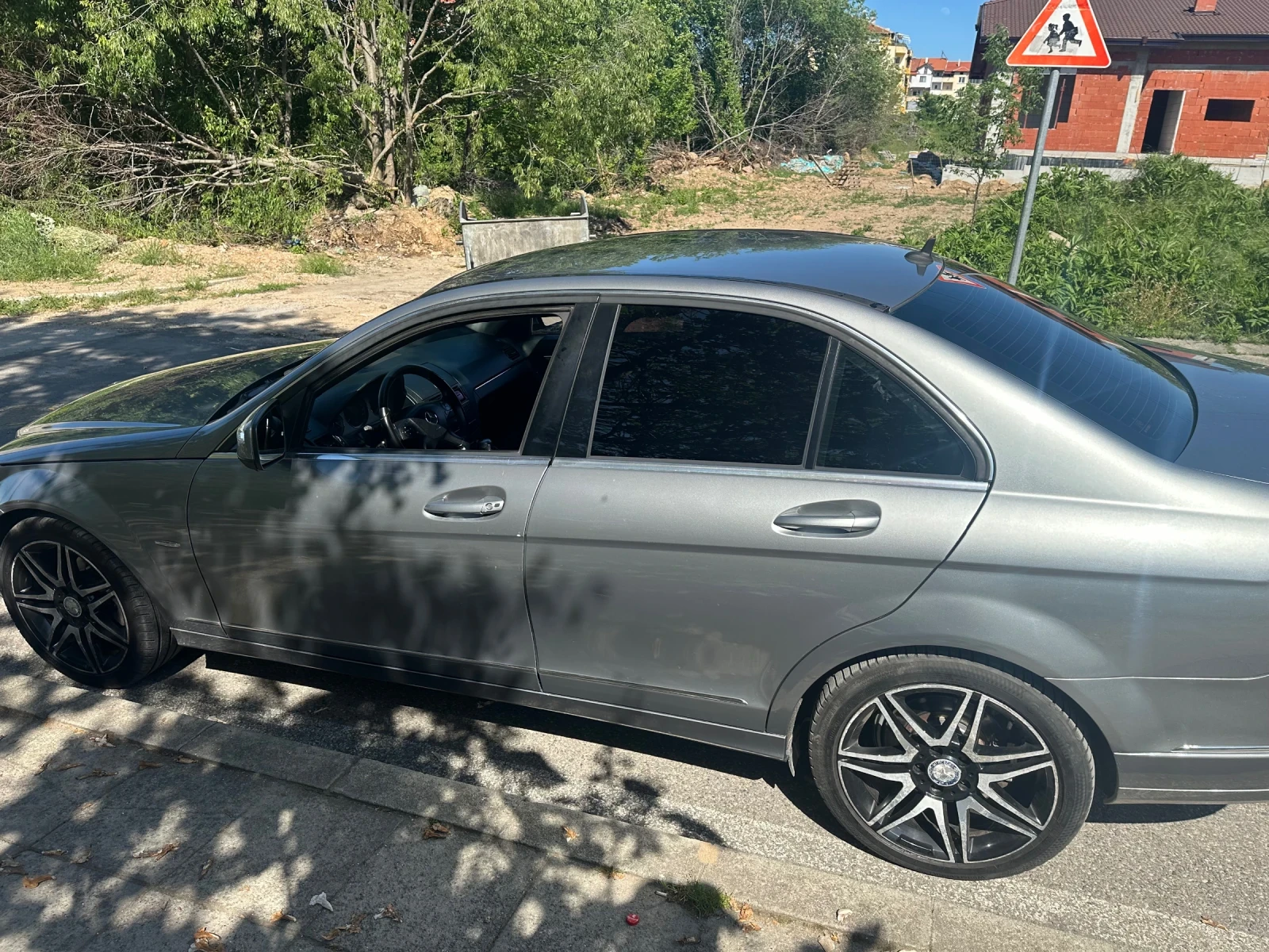 Mercedes-Benz C 220, снимка 4 - Автомобили и джипове - 54319913