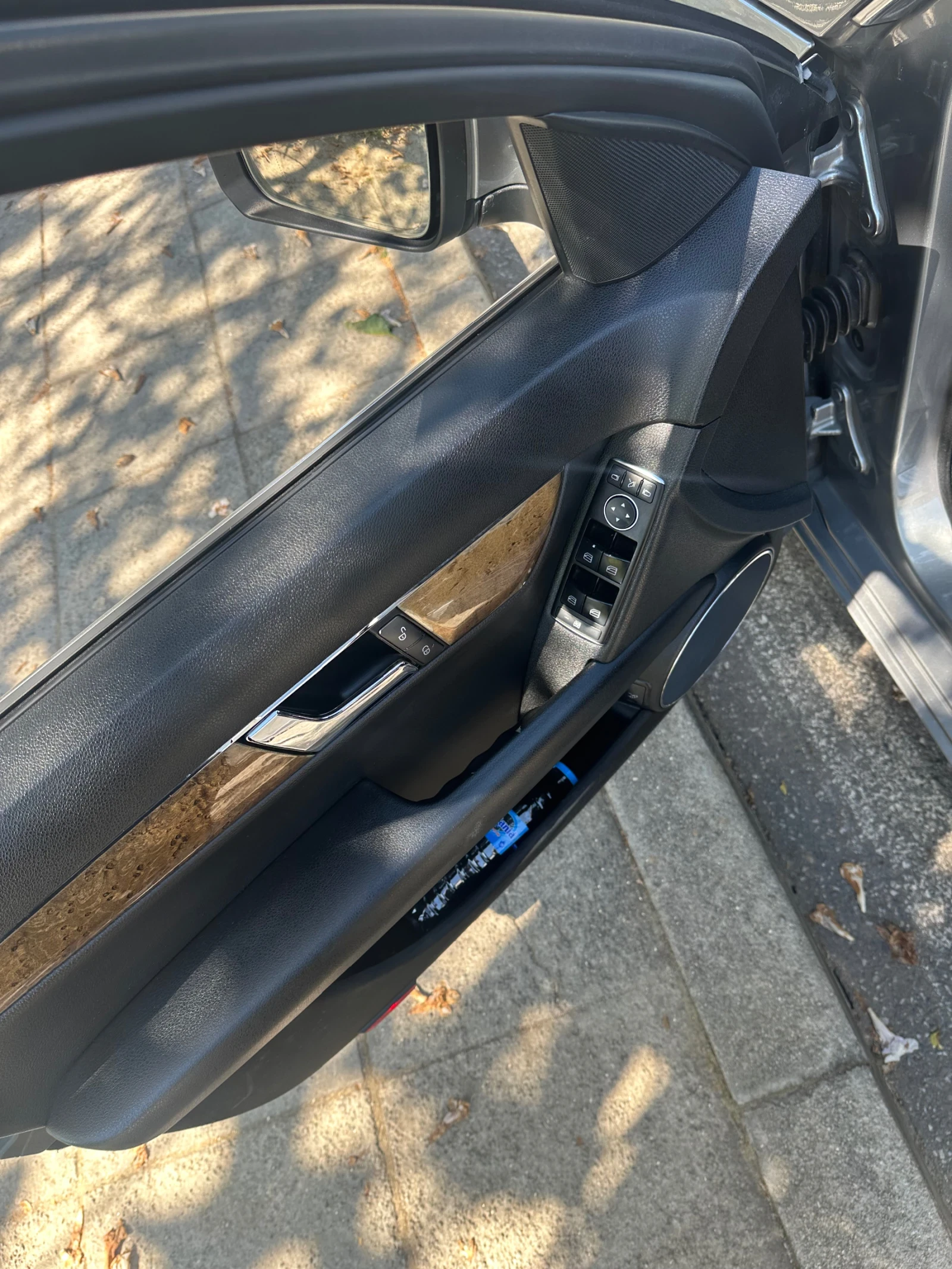 Mercedes-Benz C 220, снимка 8 - Автомобили и джипове - 54319913