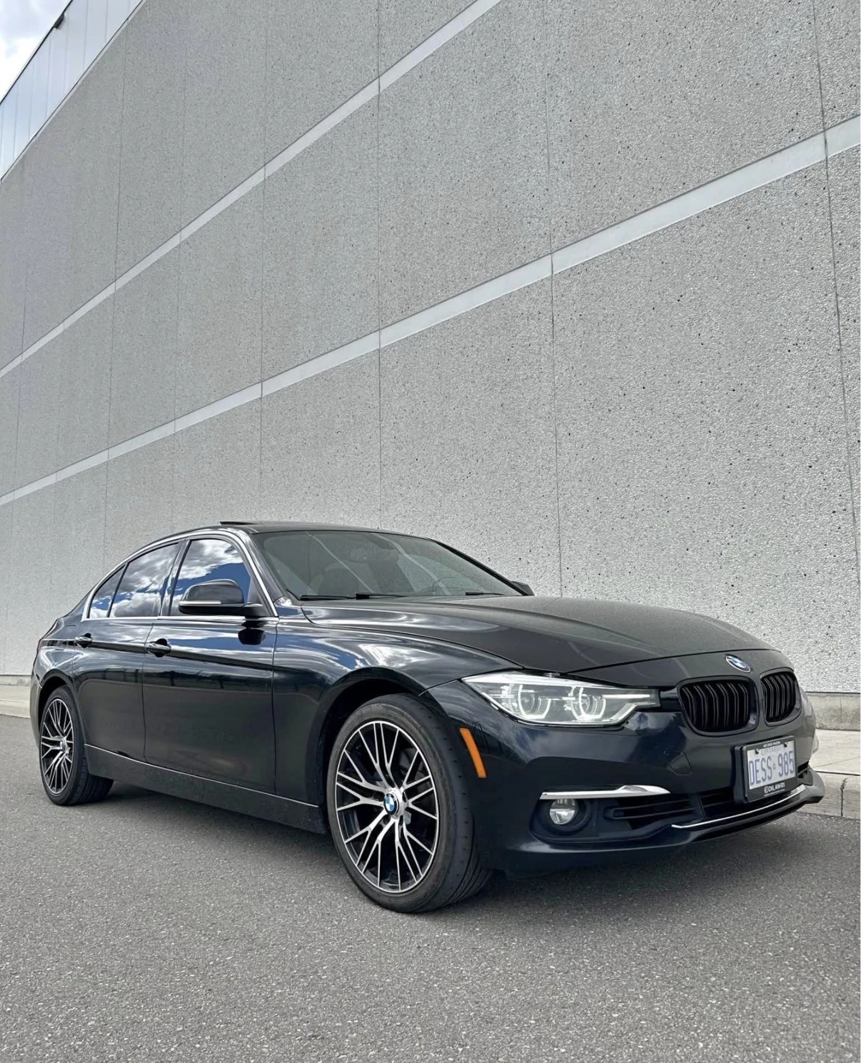 BMW 330 XDRIVE * FACE * ПОДГРЕВ * ШИБИДАХ * 2017 * CARFAX 
