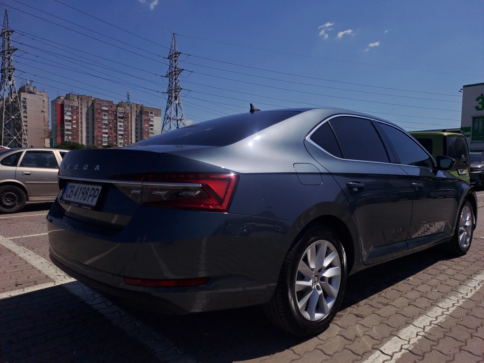 Skoda Superb, снимка 6 - Автомобили и джипове - 55316143