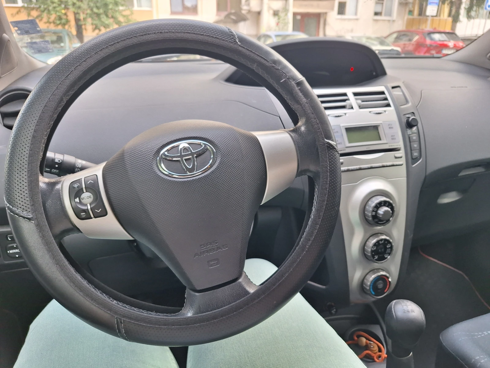 Toyota Yaris, снимка 5 - Автомобили и джипове - 55266709