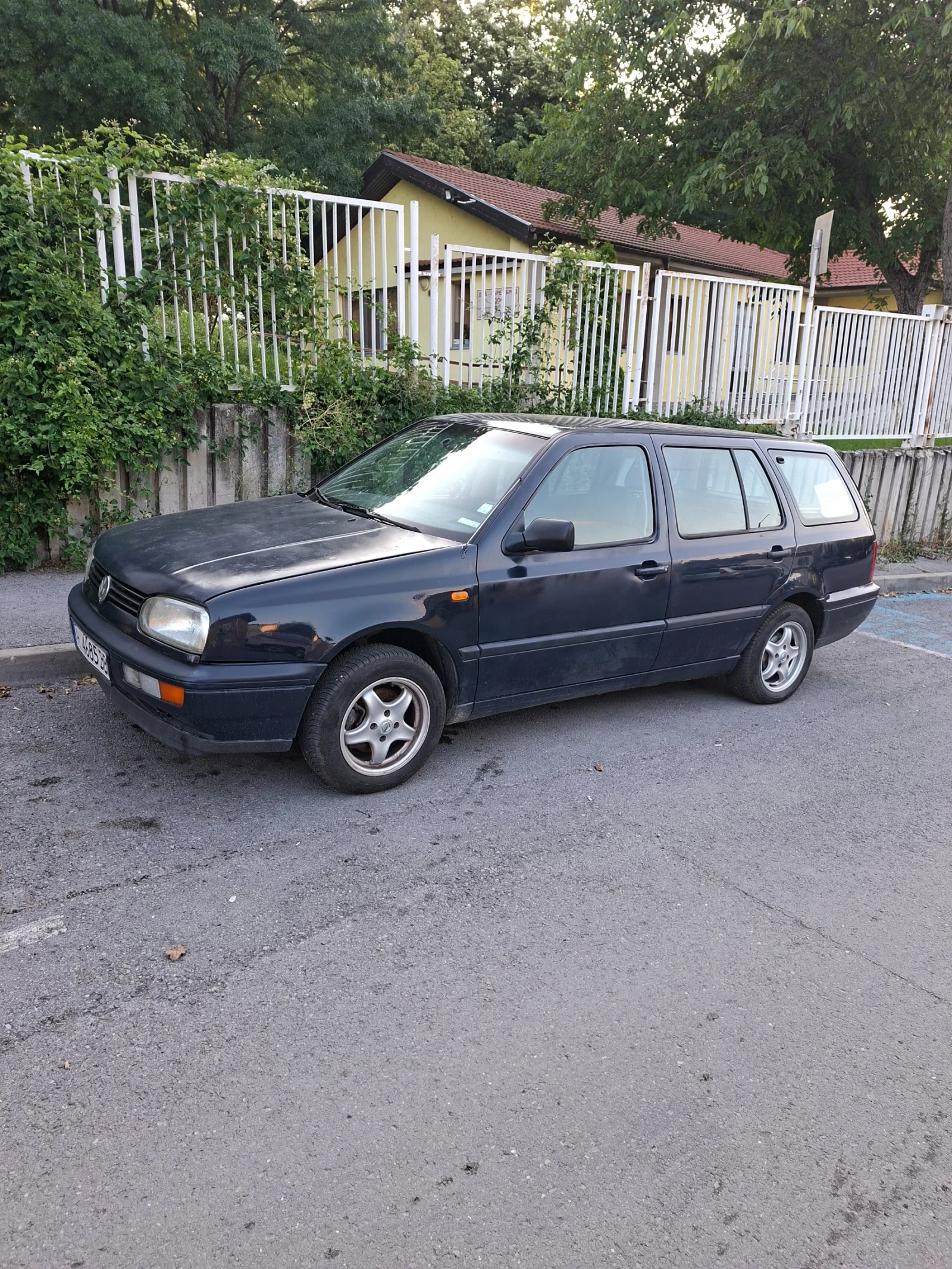 VW Golf, снимка 2 - Автомобили и джипове - 55371714