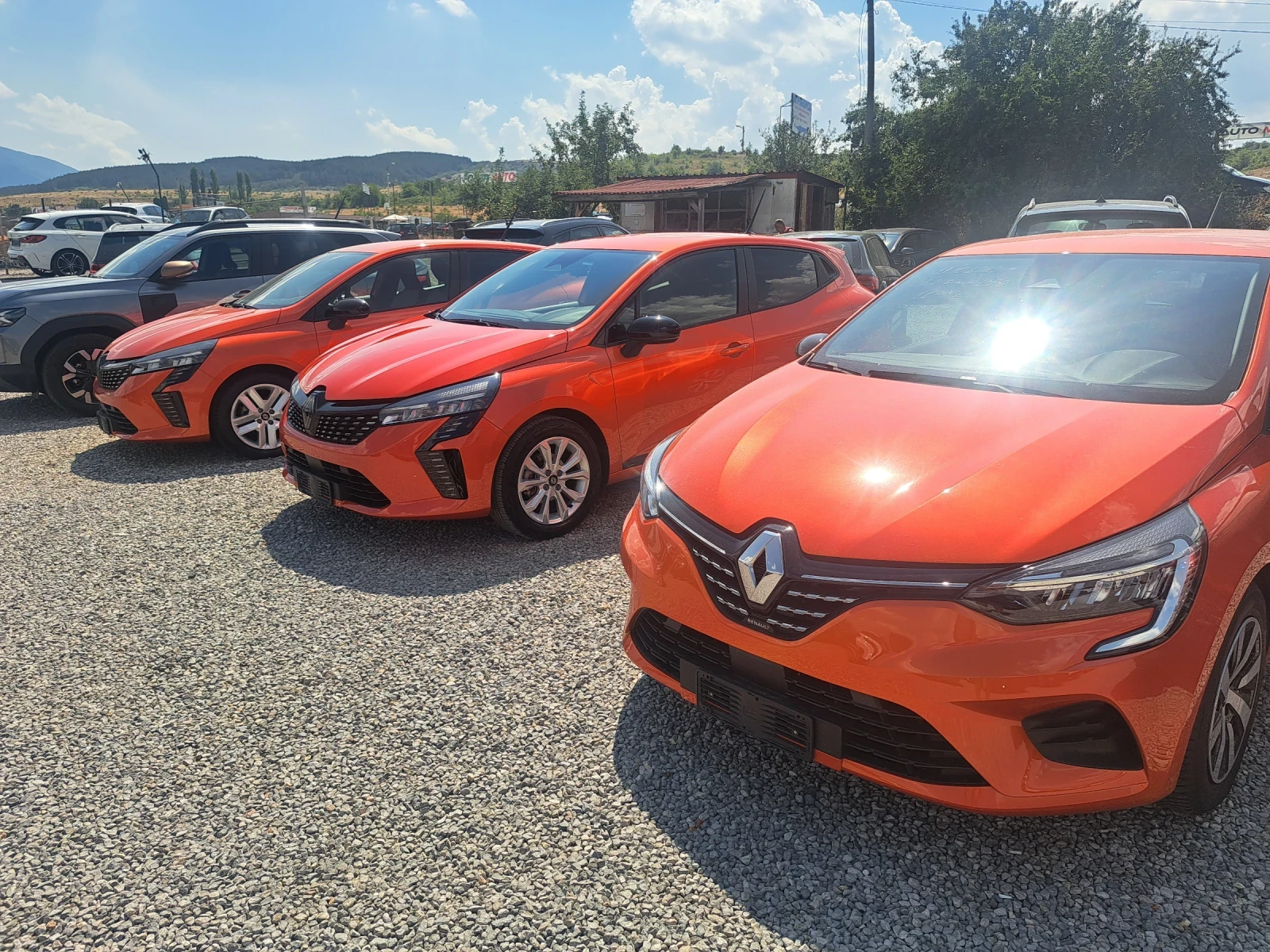 Renault Clio 1.0. EURO 6, снимка 16 - Автомобили и джипове - 55405115
