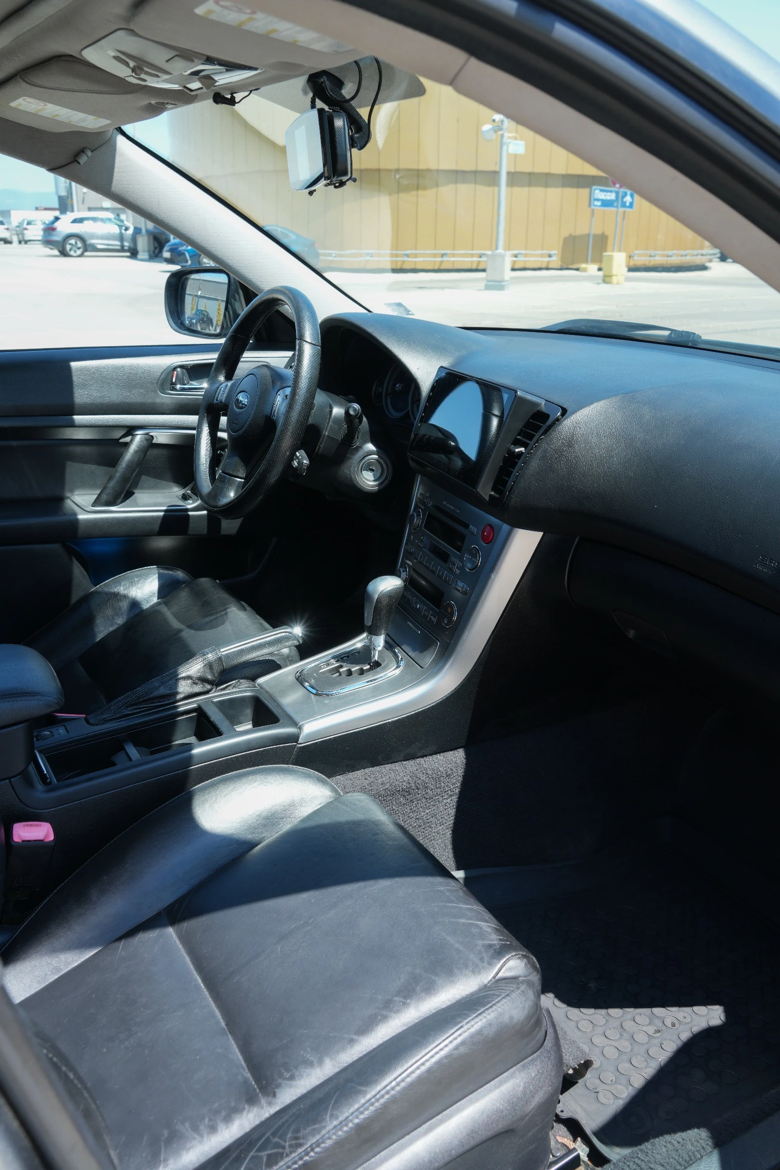 Subaru Outback 3.0 H6 бензин/газ, снимка 8 - Автомобили и джипове - 55673352