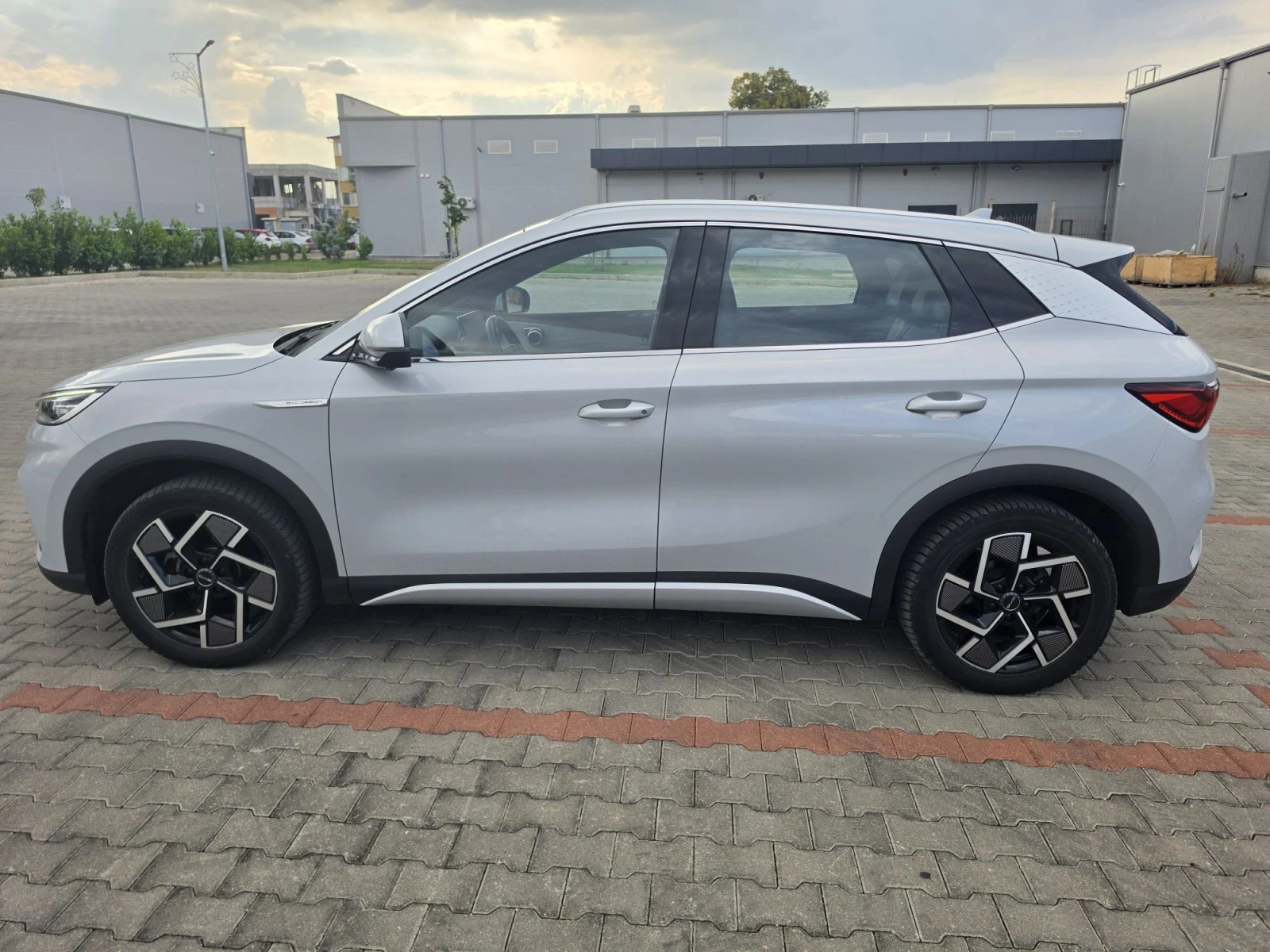 BYD Atto3 DESIGN 60kWh / 204�� /PANORAMA / 360  / HEAT PUMP | Mobile.bg � ����������� 8
