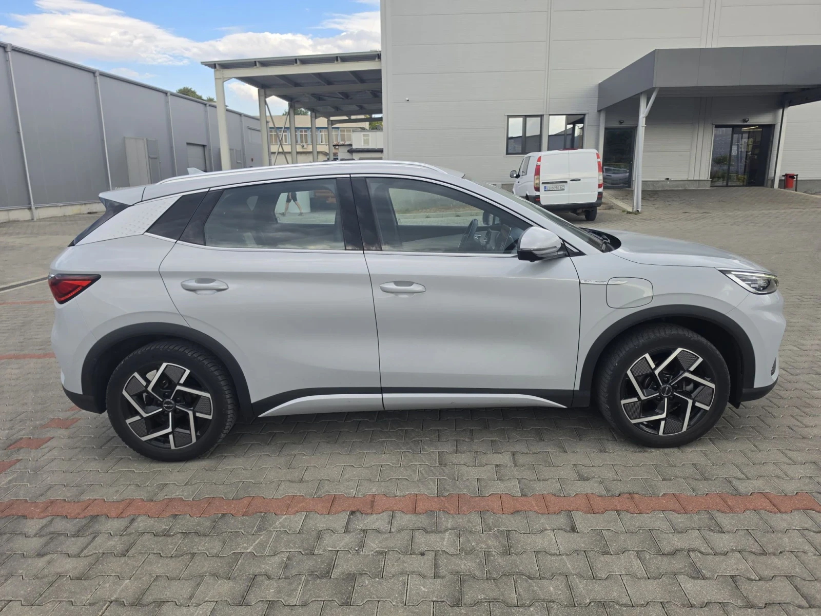 BYD Atto3 DESIGN 60kWh / 204�� /PANORAMA / 360  / HEAT PUMP | Mobile.bg � ����������� 4