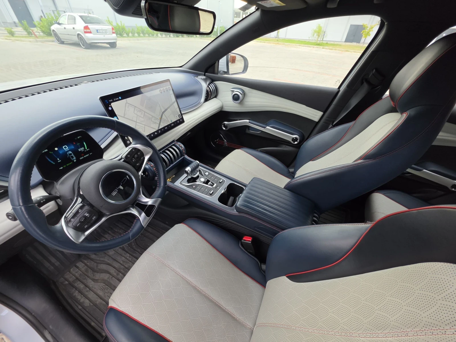 BYD Atto3 DESIGN 60kWh / 204�� /PANORAMA / 360  / HEAT PUMP | Mobile.bg � ����������� 9