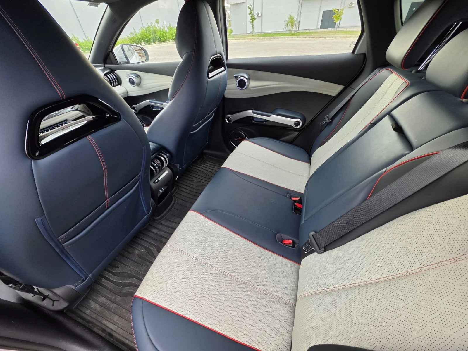 BYD Atto3 DESIGN 60kWh / 204�� /PANORAMA / 360  / HEAT PUMP | Mobile.bg � ����������� 11